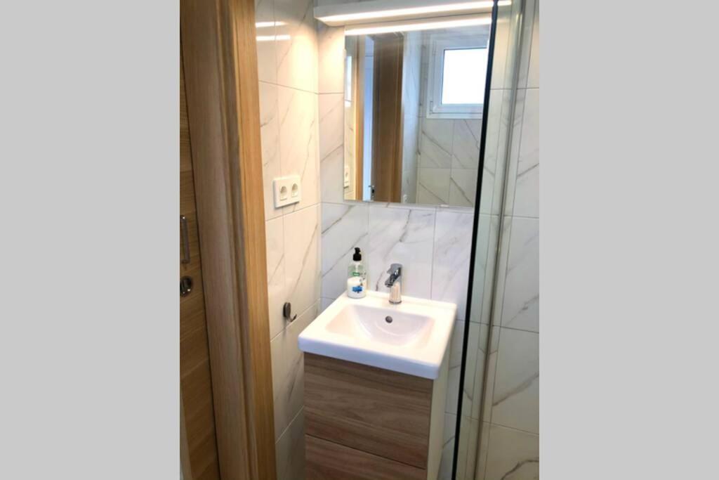Modern & Spacious Studio Isla, Puerto Del Carmen Tías Exteriör bild