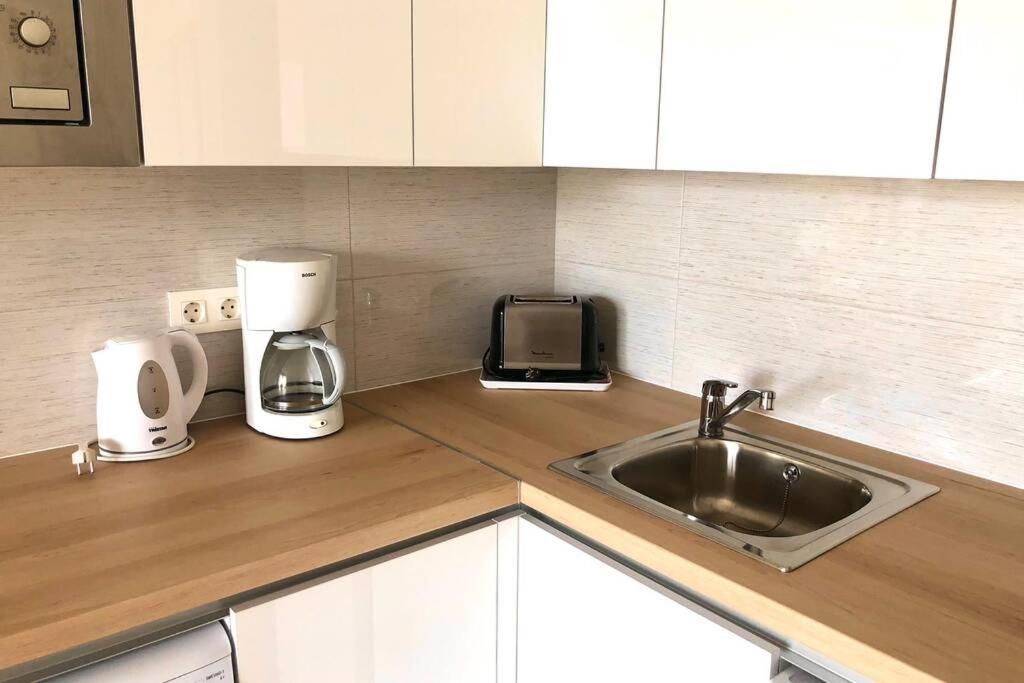 Modern & Spacious Studio Isla, Puerto Del Carmen Tías Exteriör bild